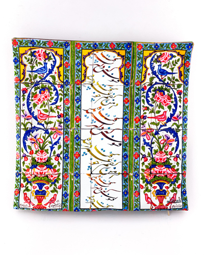 کوسن با طرح کاشی‌کاری سنتی و نقش گل و پرنده – تلفیقی از هنر ایرانی و رنگ‌های زنده