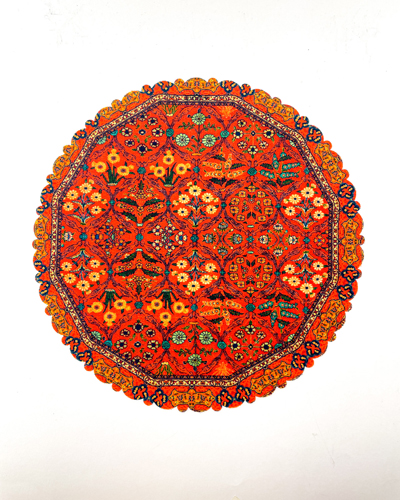 رومیزی و زیربشقابی دایره‌ای با طرح سنتی قرمز، نارنجی و آبی