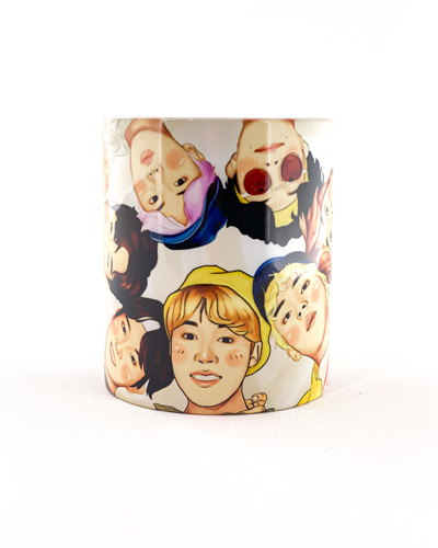 ماگ سرامیکی طرح چهره‌های کارتونی رنگارنگ