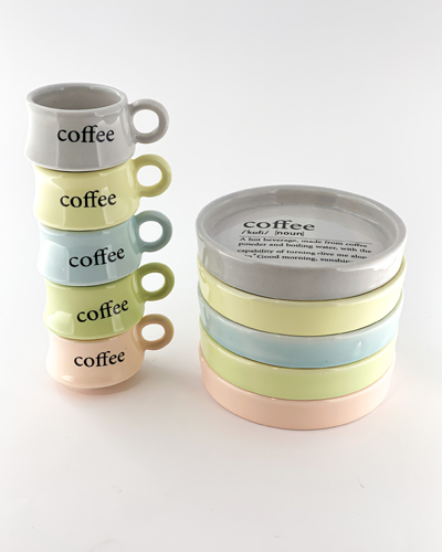 فنجان اسپرسو و نعلبکی سرامیکی طرح coffee با لعاب پاستلی