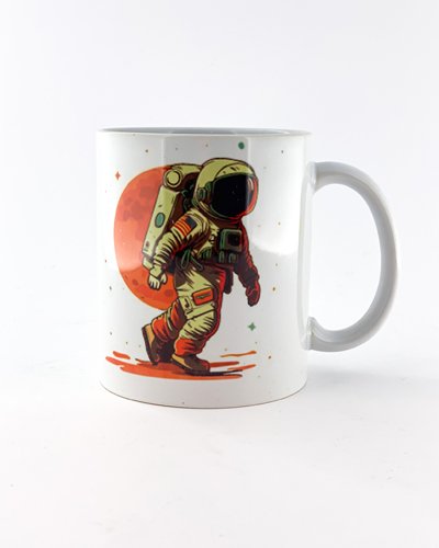 ماگ سرامیکی با چاپ اختصاصی طرح فضانورد| مناسب برای نوشیدنی‌های داغ و سرد | هدیه‌ای خاص و شخصی‌سازی‌شده