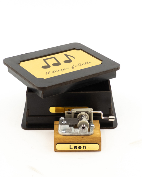 باکس موزیکال چوبی با آهنگ Leon