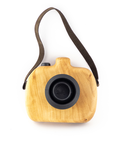 دوربین چوبی دستساز با بند چرمی | طراحی مینیمال با حس نوستالژی