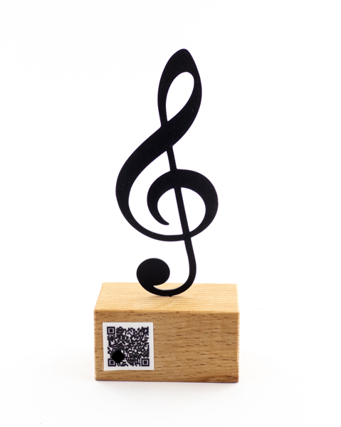 تندیس فلزی  نت سل با پایه چوب راش گرجستان | دکوری شیک و مدرن برای علاقمندان به موسیقی