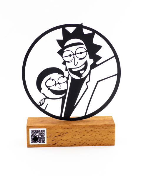 تندیس فلزی ریک اند مورتی با پایه چوب راش و QR کد اختصاصی متن و موسیقی