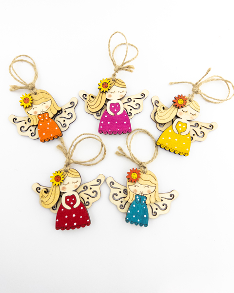 آویز دکوراتیو فرشته با لباس‌های رنگی | تزئین خاص برای اتاق یا گالری