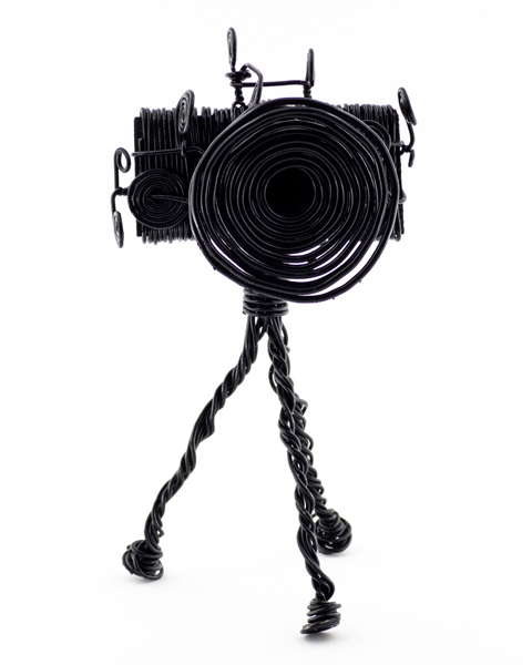 دوربین عکاسی مفتولی روی سه‌پایه – هدیه‌ای خاص برای عاشقان عکاسی