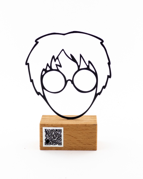 تندیس فلزی طرح هری پاتر با پایه چوبی راش گرجستان|هدیه ای مناسب برای علاقمندان به هری پاتر