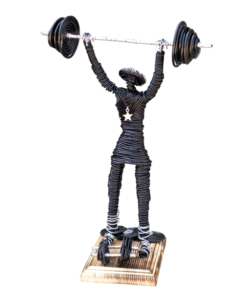 مجسمه مفتولی دست‌ساز طرح وزنه‌بردار