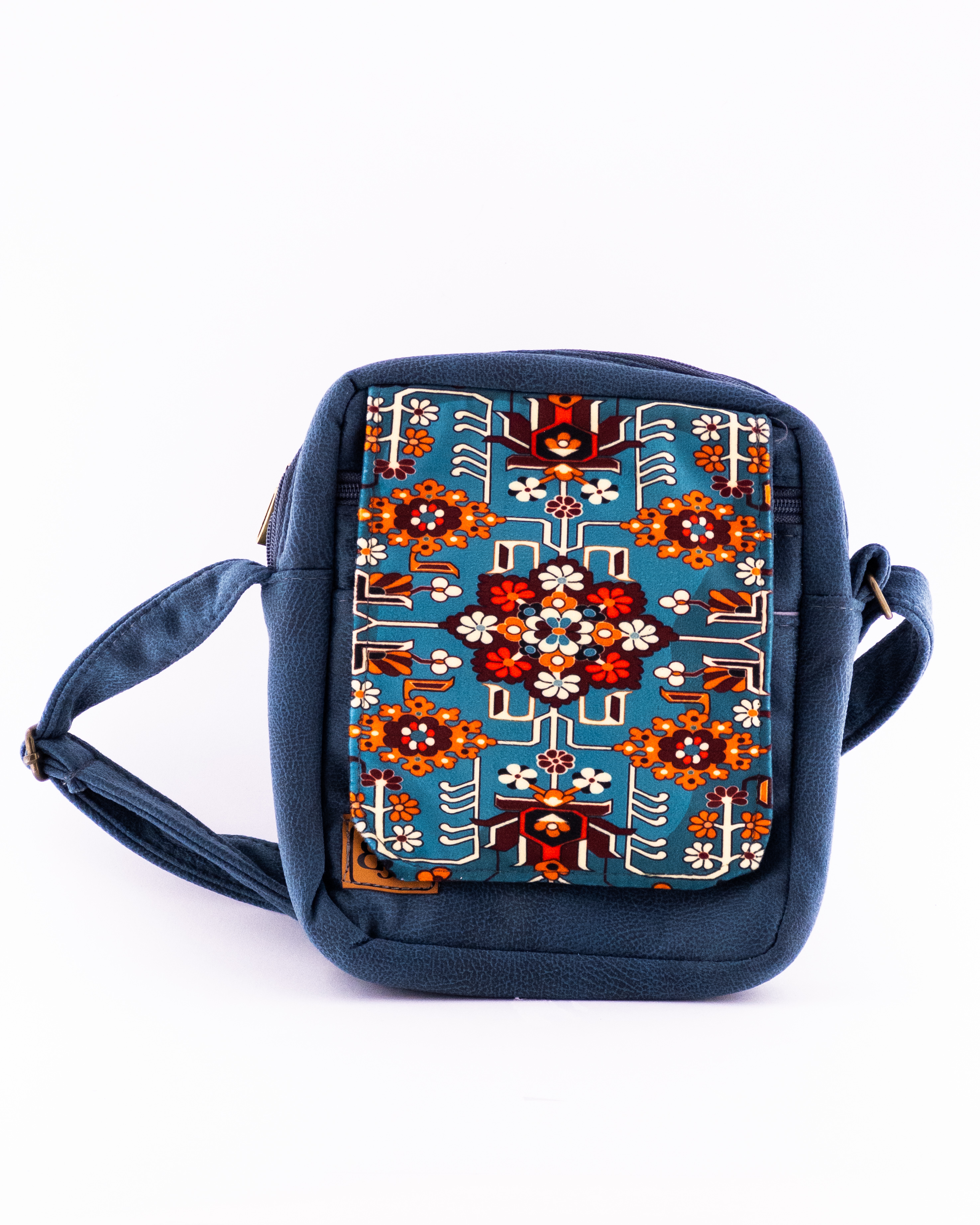 کیف دوشی مخملی آبی با جیب جلویی طرح هندسی و گل‌دار – بند قابل تنظیم، مناسب استفاده روزمره و هدیه‌ای خاص