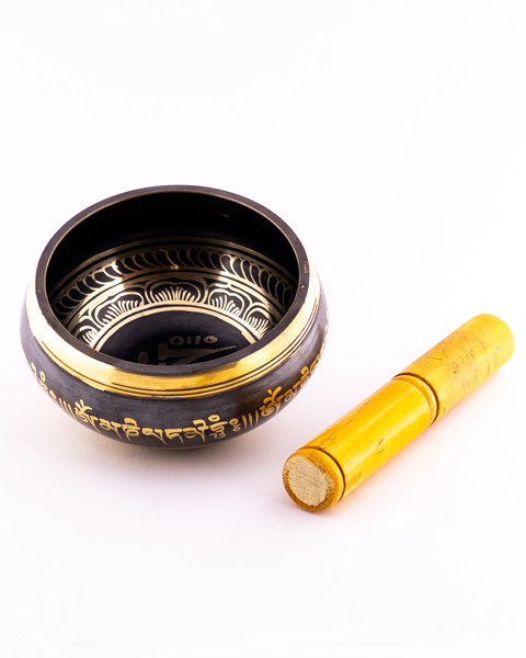 کاسه تبتی برنجی مشکی 5 عنصر با نقوش طلایی – ابزار صوت‌درمانی و مراقبه با طراحی سنتی