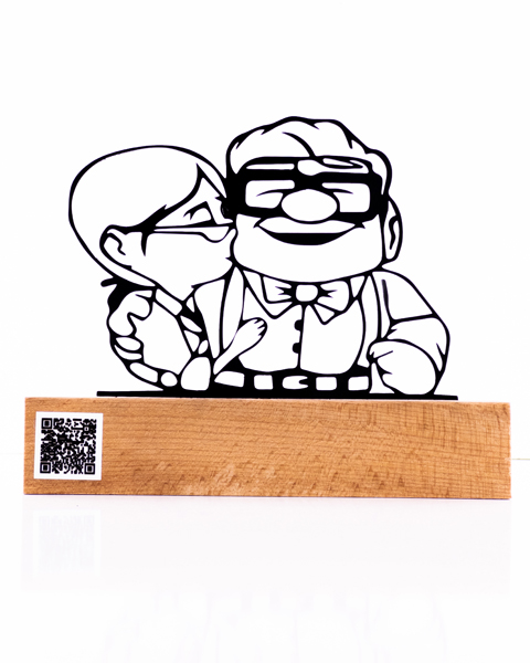 تندیس فلزی زوج انیمیشن «آپ» با پایه چوبی و بارکد موسیقی اختصاصی