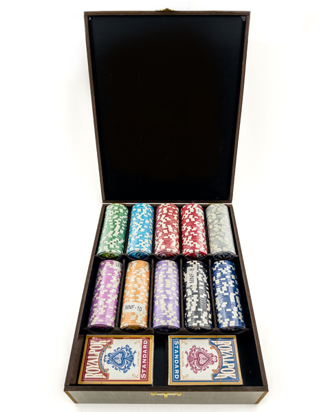 چیپ پوکر سرامیکی ۳۰۰تایی حرفه‌ای با جعبه چوبی و متعلقات کامل– مناسب بازی، مهمانی و هدیه